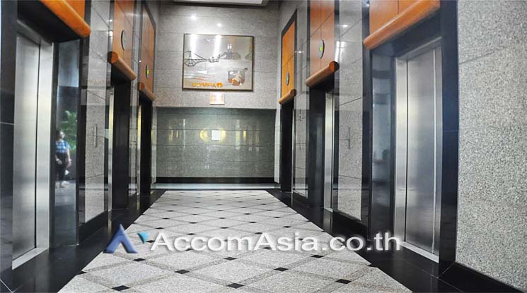 6  Office Space For Rent in Ratchadaphisek ,Bangkok MRT Ratchadaphisek at Olympia Thai Tower AA13768